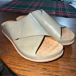 Kork Ease Tutsi Cross Band - Green USA Wm’s Sz 9M